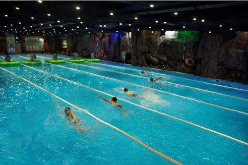"Nóng” giải bơi giữa mùa đông tại Vinpearl Land Royal City